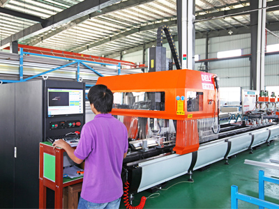 Aluminum material machining center